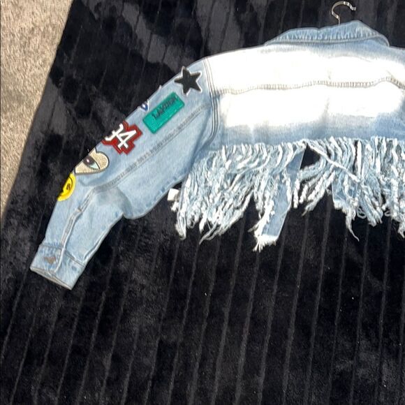 Crop Blue Denim Fringe Jacket with Patches - Picture 4 of 6